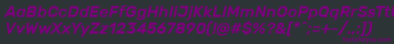 RubikMediumitalic-fontti – violetit fontit mustalla taustalla