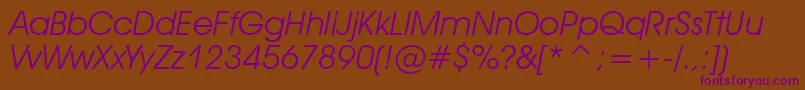 AvantGardeItalic-Schriftart – Violette Schriften auf braunem Hintergrund