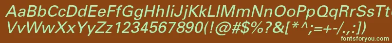 PartnerItalic-fontti – vihreät fontit ruskealla taustalla