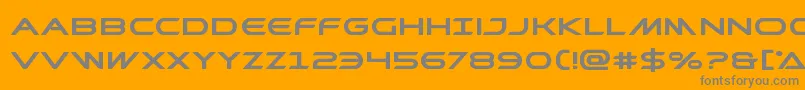 Prometheanboldexpand-fontti – harmaat kirjasimet oranssilla taustalla