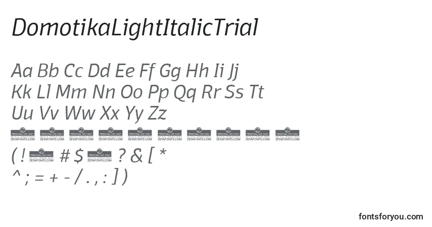 A fonte DomotikaLightItalicTrial – alfabeto, números, caracteres especiais