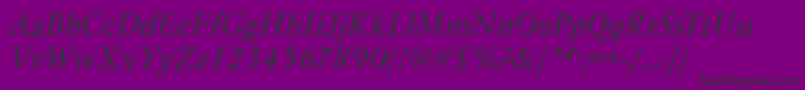 VarennesItalic-fontti – mustat fontit violetilla taustalla