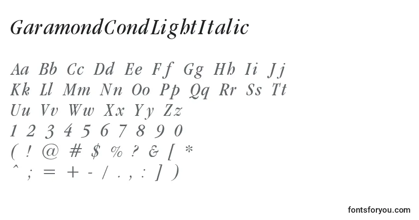 A fonte GaramondCondLightItalic – alfabeto, números, caracteres especiais