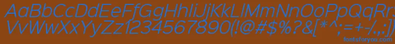Sinkinsans300lightitalic-Schriftart – Blaue Schriften auf braunem Hintergrund