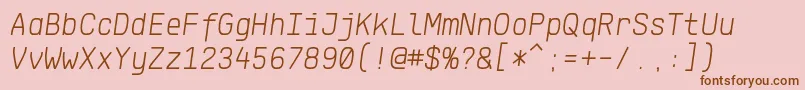 KlartextMonoLightItalic-fontti – ruskeat fontit vaaleanpunaisella taustalla