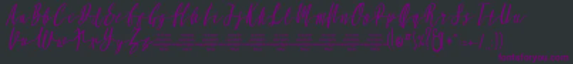 フォントMollucaItalicFree – 黒い背景に紫のフォント