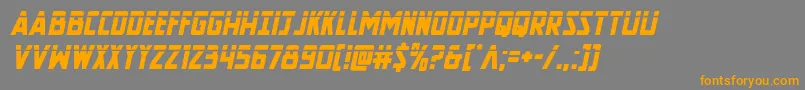 フォントNewcomictitlelaserital – オレンジの文字は灰色の背景にあります。