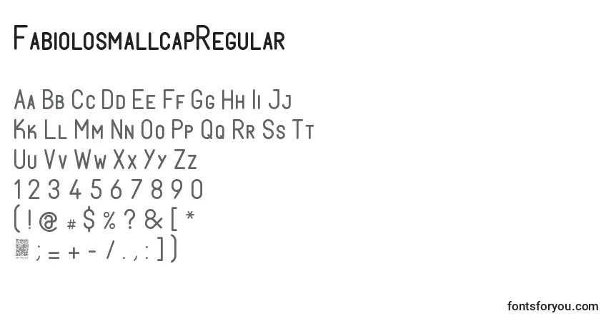 A fonte FabiolosmallcapRegular (112193) – alfabeto, números, caracteres especiais
