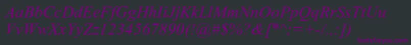 フォントDabbingtonPsItalic – 黒い背景に紫のフォント