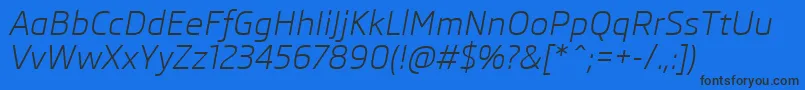 フォントSkodaProItalic – 黒い文字の青い背景