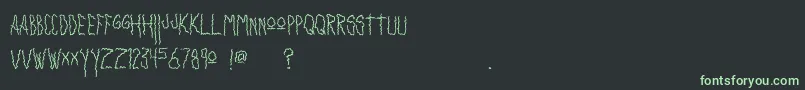 Insanity-fontti – vihreät fontit mustalla taustalla
