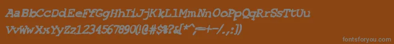 SfEspionageHeavyOblique-Schriftart – Graue Schriften auf braunem Hintergrund