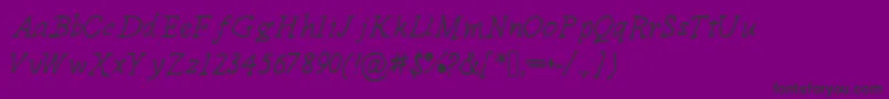fuente Delicieux – Fuentes Negras Sobre Fondo Morado