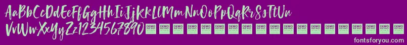 Fonte LuckyTurnsDemo – fontes verdes em um fundo violeta