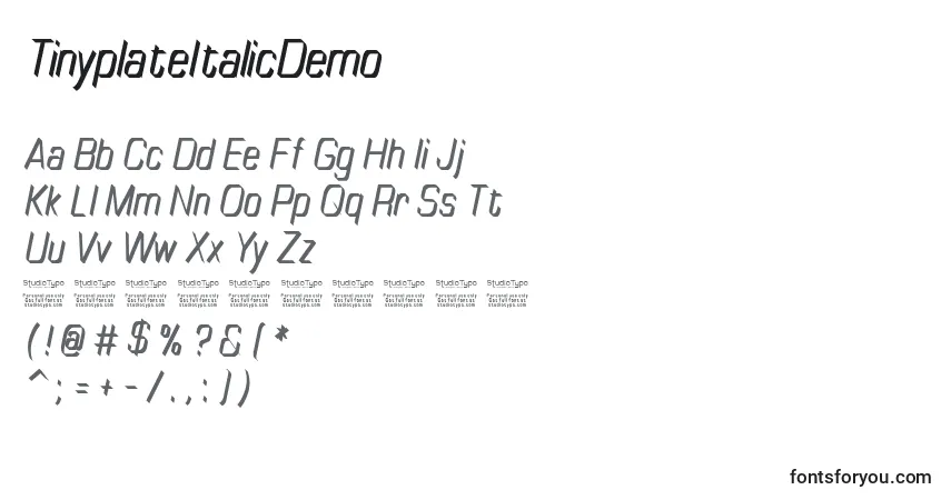 Шрифт TinyplateItalicDemo – алфавит, цифры, специальные символы