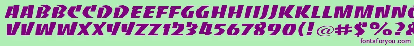Czcionka BaccaratwideRegular – fioletowe czcionki na zielonym tle