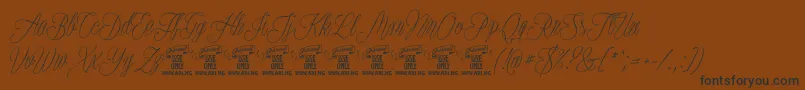 PlatesnaperyPersonaluse-fontti – mustat fontit ruskealla taustalla