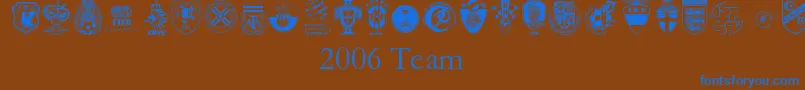 2006 Team-Schriftart – Blaue Schriften auf braunem Hintergrund