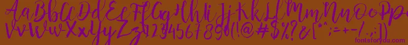 Anggelica Merona  -Schriftart – Violette Schriften auf braunem Hintergrund