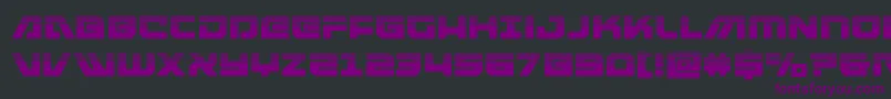 Weitere Informationen zur armedlightninghalf-Schriftart armedlightninghalf-Schriftart – Violette Schriften auf schwarzem Hintergrund