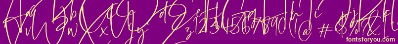 Barrington-Schriftart – Gelbe Schriften auf violettem Hintergrund