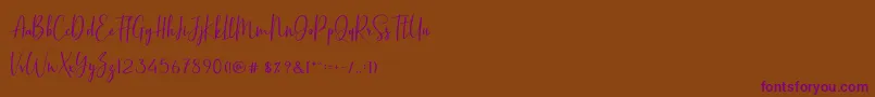 BasstonScript-fontti – violetit fontit ruskealla taustalla