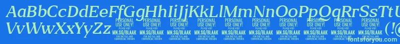 Fonte BlaakLightItalic PERSONAL – fontes verdes em um fundo azul