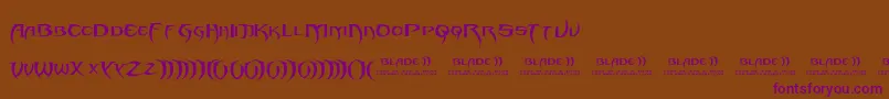 Blade 2-Schriftart – Violette Schriften auf braunem Hintergrund