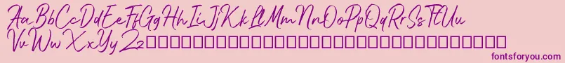 Weitere Informationen zur Bluehill-Schriftart Bluehill-Schriftart – Violette Schriften auf rosa Hintergrund