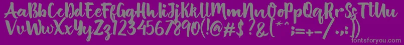 Więcej informacji o czcionce British Script Czcionka British Script – szare czcionki na fioletowym tle