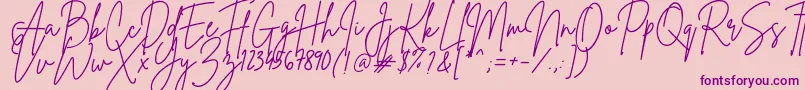 フォントBrittanySignature – ピンクの背景に紫のフォント