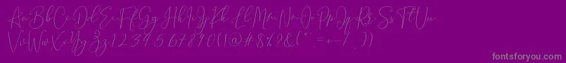 Brooke Smith Script-fontti – harmaat kirjasimet violetilla taustalla