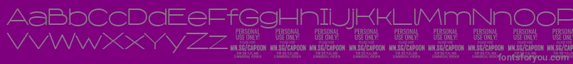 CapoonLigh PERSONAL-fontti – harmaat kirjasimet violetilla taustalla