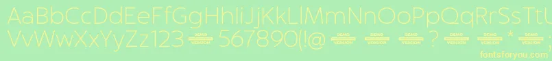 Captura ThinDemo Font – Yellow Fonts on Green Background