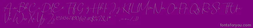 fuente Chandrawinata italic – Fuentes Grises Sobre Fondo Morado