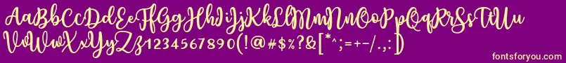 Saiba mais sobre a fonte Charilla Font by Situjuh 7NTypes Fonte Charilla Font by Situjuh 7NTypes – fontes amarelas em um fundo roxo