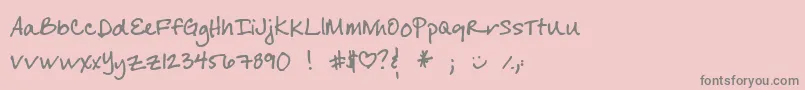 Lisätietoja CHERYL-fontista CHERYL-fontti – harmaat kirjasimet vaaleanpunaisella taustalla