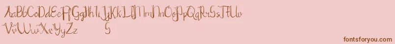 Chrisyard-Schriftart – Braune Schriften auf rosa Hintergrund