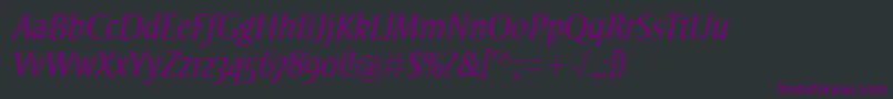 フォントStrayhornMtOsfLightItalic – 黒い背景に紫のフォント