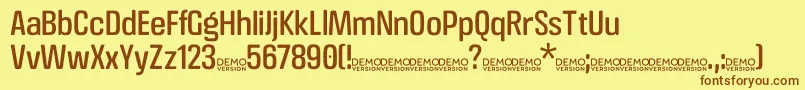 CrossfitDemo Regular-Schriftart – Braune Schriften auf gelbem Hintergrund