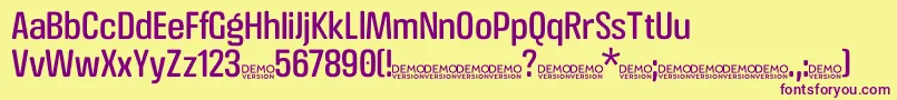 CrossfitDemo Regular-fontti – violetit fontit keltaisella taustalla