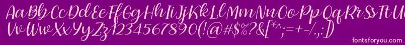 Dearly loved one by 7NTypes-Schriftart – Rosa Schriften auf violettem Hintergrund