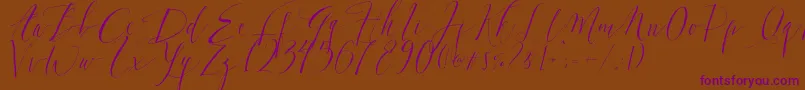 DearlyScript-Schriftart – Violette Schriften auf braunem Hintergrund