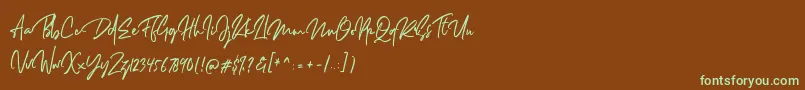 Dellamonde Font – Green Fonts on Brown Background