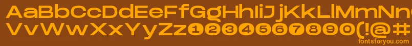 DreadnoughtusMedium-fontti – oranssit fontit ruskealla taustalla