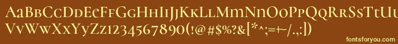 CormorantunicaseSemi-fontti – keltaiset fontit ruskealla taustalla