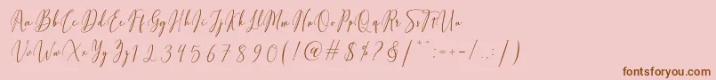 Fiolenitta-Schriftart – Braune Schriften auf rosa Hintergrund