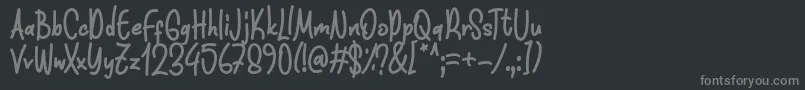 Funnis Font D by 7NTypes-fontti – harmaat kirjasimet mustalla taustalla