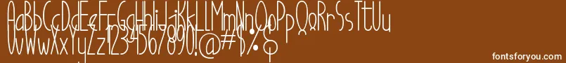 Good Egg Dafont-Schriftart – Weiße Schriften auf braunem Hintergrund