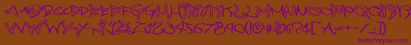 Czcionka graffitistreetexpand – fioletowe czcionki na brązowym tle